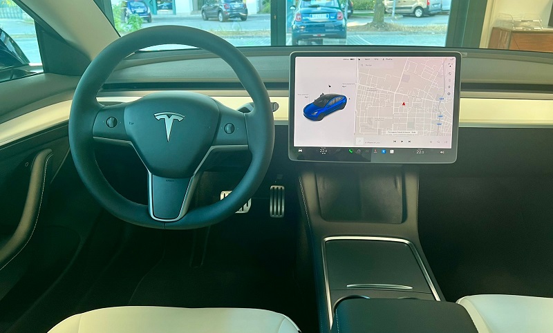 Tesla Model 3 Performance AWD - Autopilot, Cerchi Uberturbine da 20'', Interni Premium
